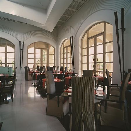 Trident Gurgaon Hotel Ngoại thất bức ảnh The restaurant
